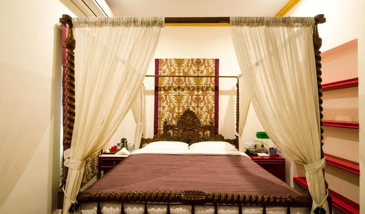 The Corner Courtyard Hotel Kolkata Ngoại thất bức ảnh