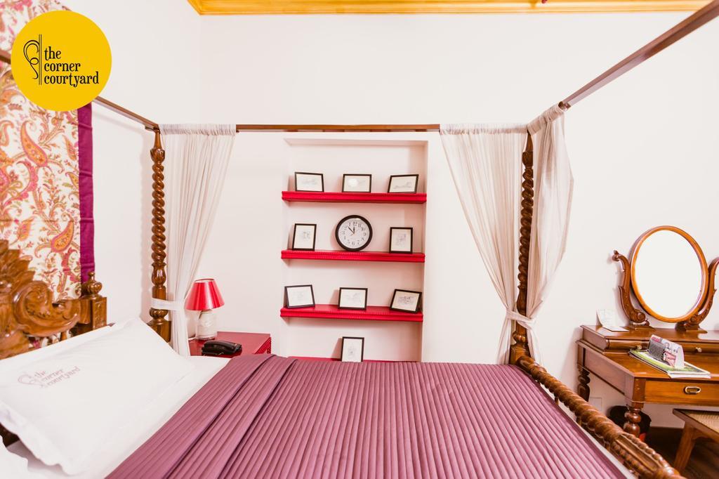 The Corner Courtyard Hotel Kolkata Phòng bức ảnh