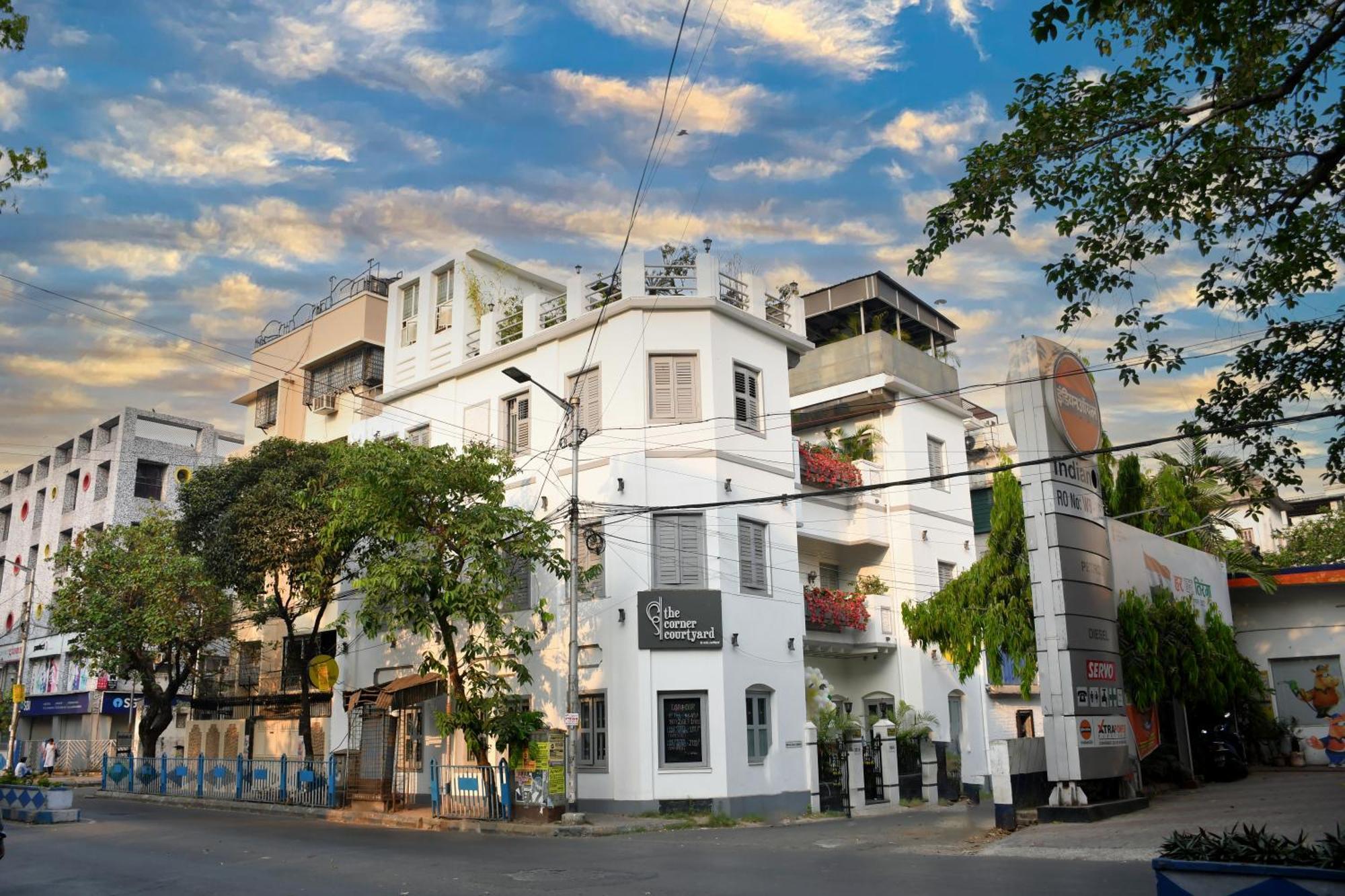 The Corner Courtyard Hotel Kolkata Ngoại thất bức ảnh
