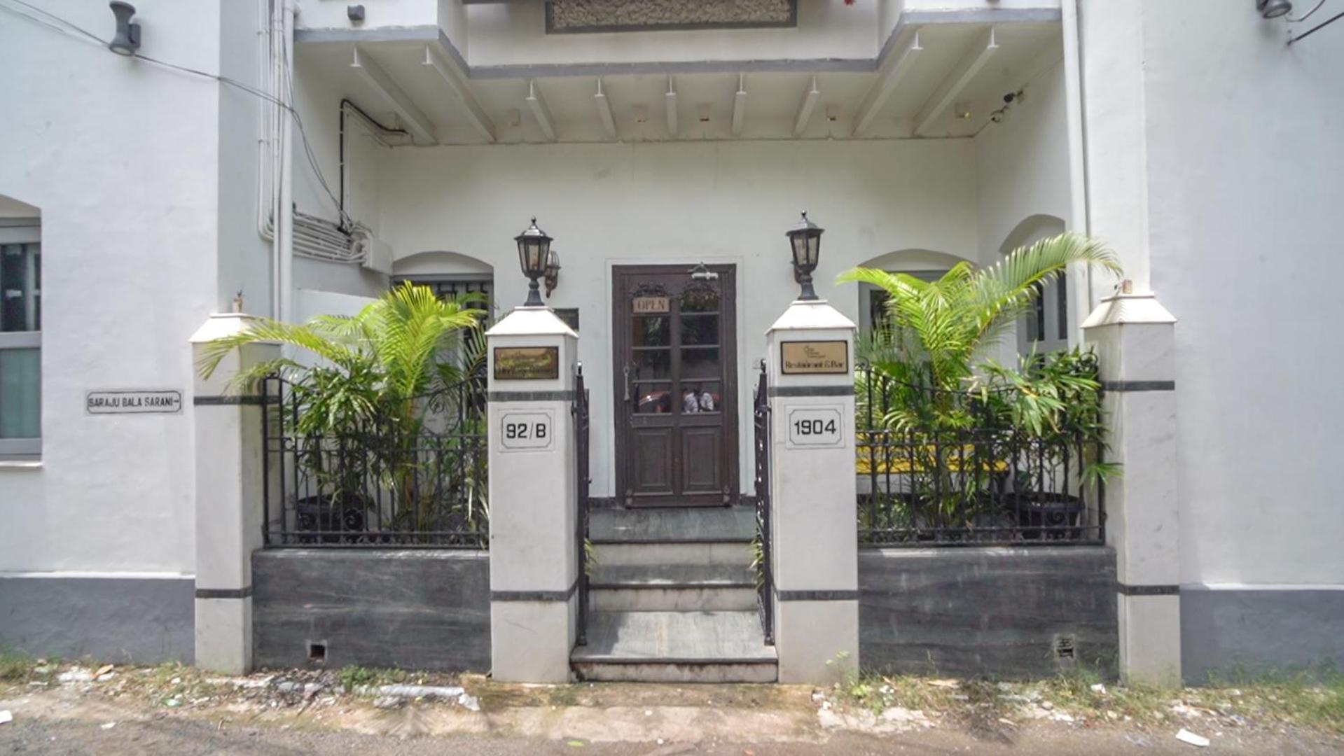 The Corner Courtyard Hotel Kolkata Ngoại thất bức ảnh
