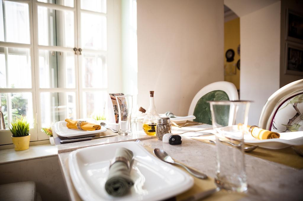 The Corner Courtyard Hotel Kolkata Ngoại thất bức ảnh